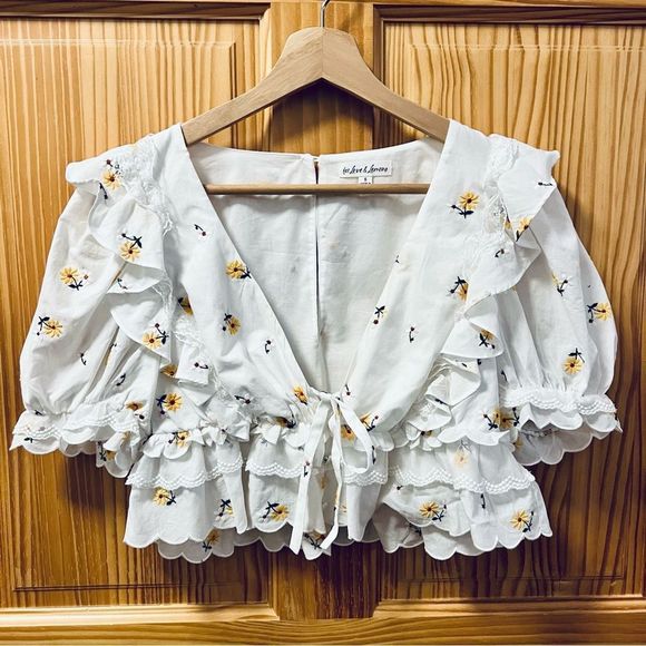 For Love And Lemons Tops - For Love and Lemons Shelby daisy puff sleeve cropped tie front shirt top S small